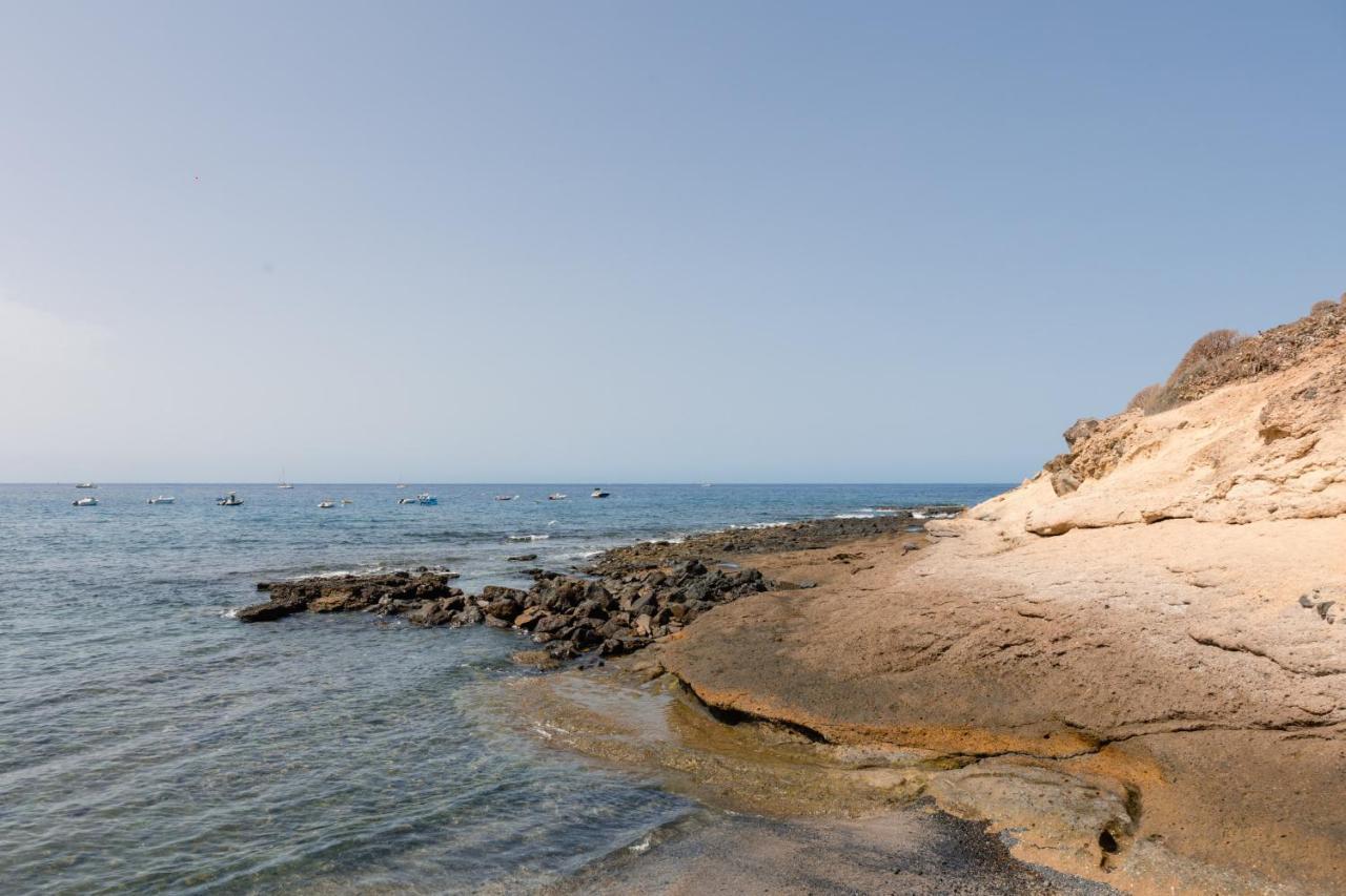 Homeforguest Apartamento Con Piscina A 50M Del Mar En La Caleta أذيخي المظهر الخارجي الصورة